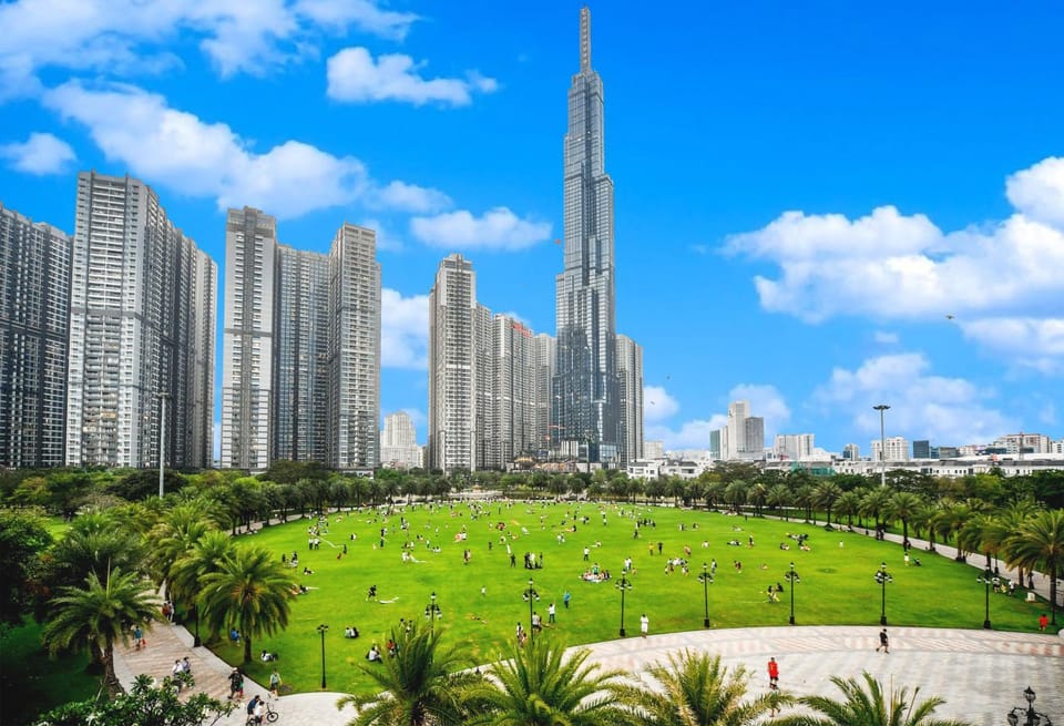 Property building, Nearby landmark, Day, Natural landscape, Garden, Garden view, Landmark view