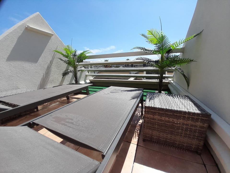 Patio, View (from property/room), sunbed