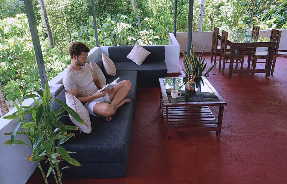 People, Balcony/Terrace, Guests