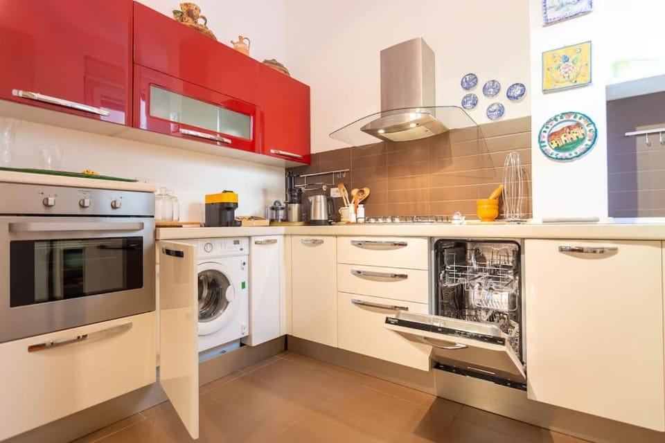Coffee/tea facilities, Kitchen or kitchenette, dishwasher, pet friendly, washing machine