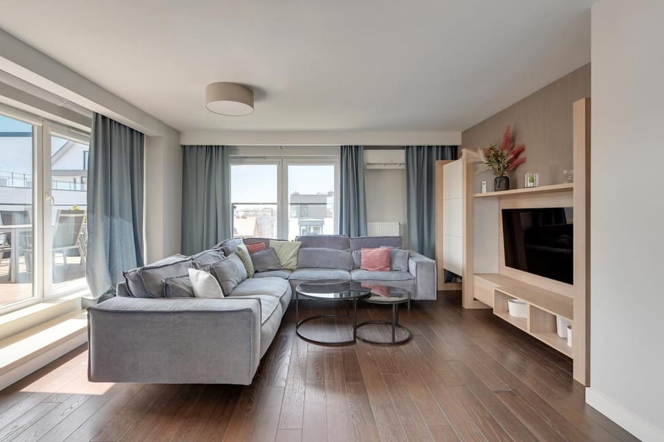 TV and multimedia, Balcony/Terrace, Living room
