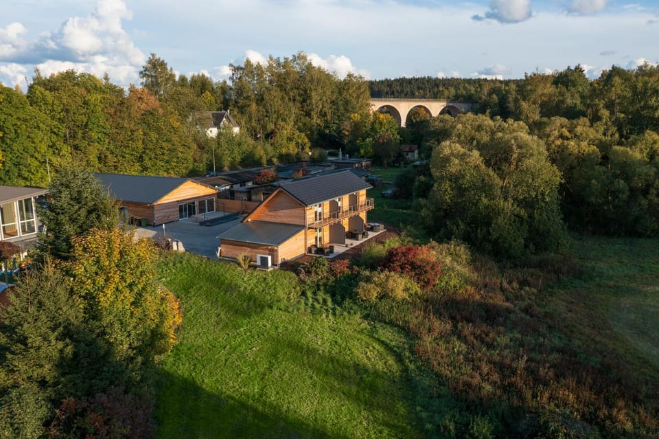 Property building, Day, Natural landscape, Bird's eye view, Balcony/Terrace