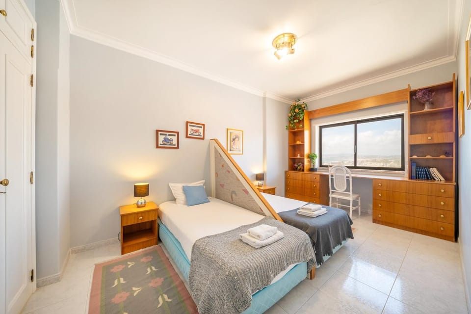 GuestReady - Vibrant flat w/ balcony Apartment in Costa da Caparica