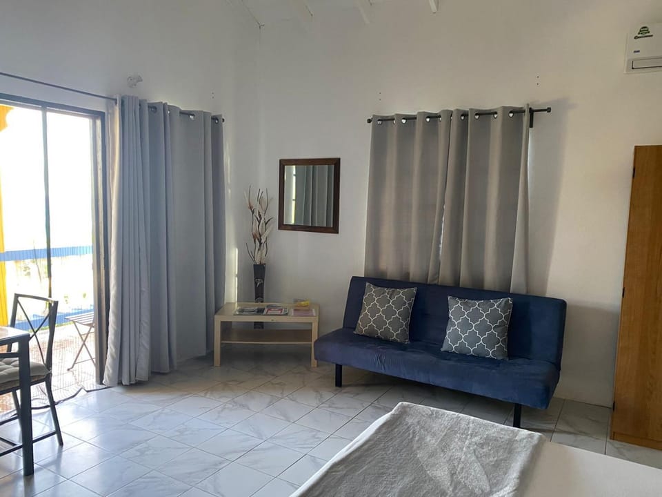 Bed, Living room, Photo of the whole room, Seating area, Bedroom
