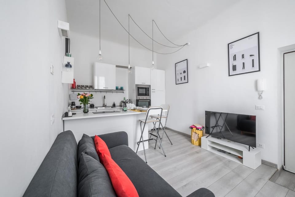 Living room, Seating area, Dining area, Evening entertainment