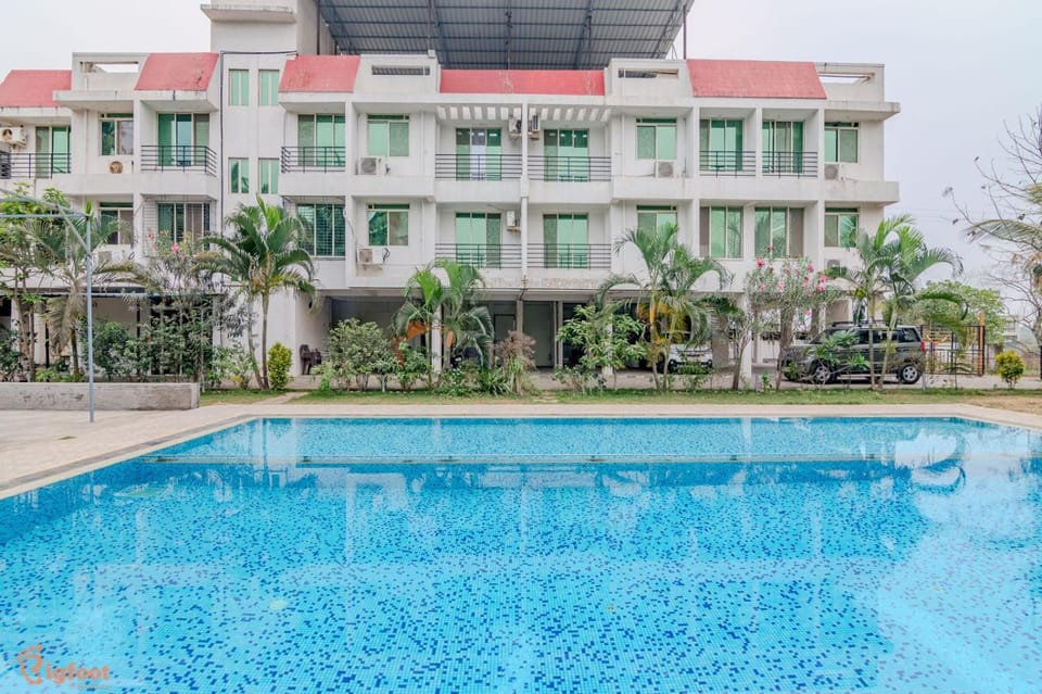 Property building, Pool view, Swimming pool