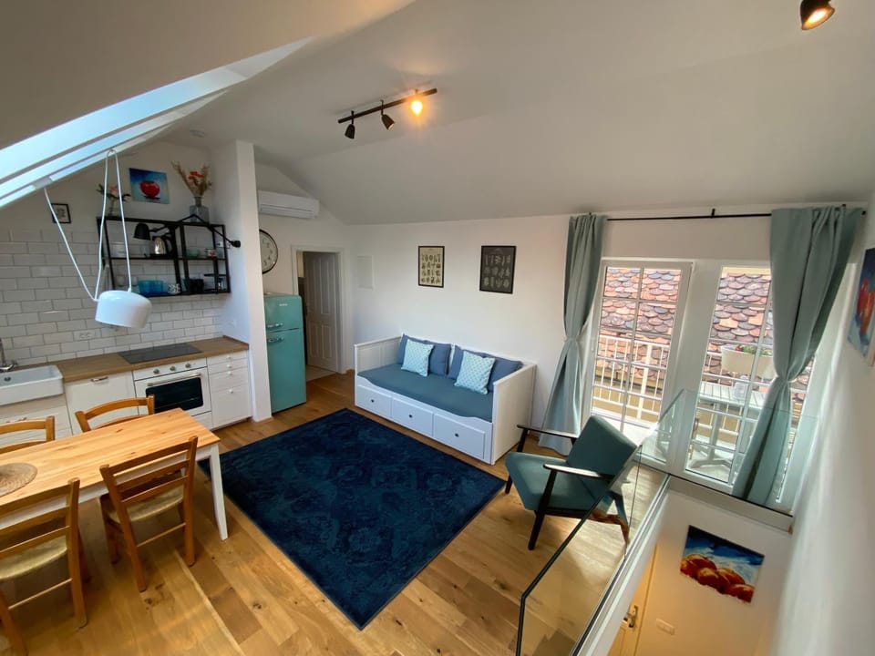 Kitchen or kitchenette, Living room, Dining area