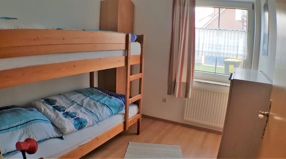 bunk bed