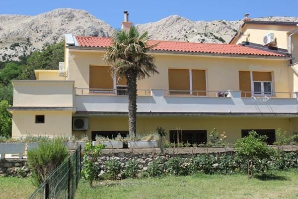 ARA-MIRJANA Apartment in Lika-Senj County