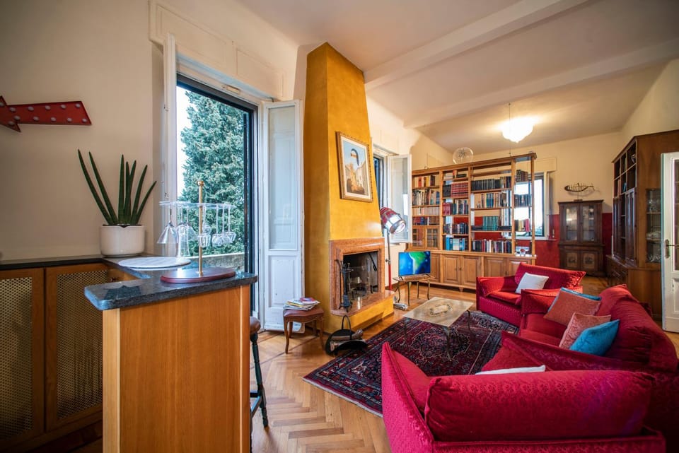 Library, TV and multimedia, Living room, Seating area