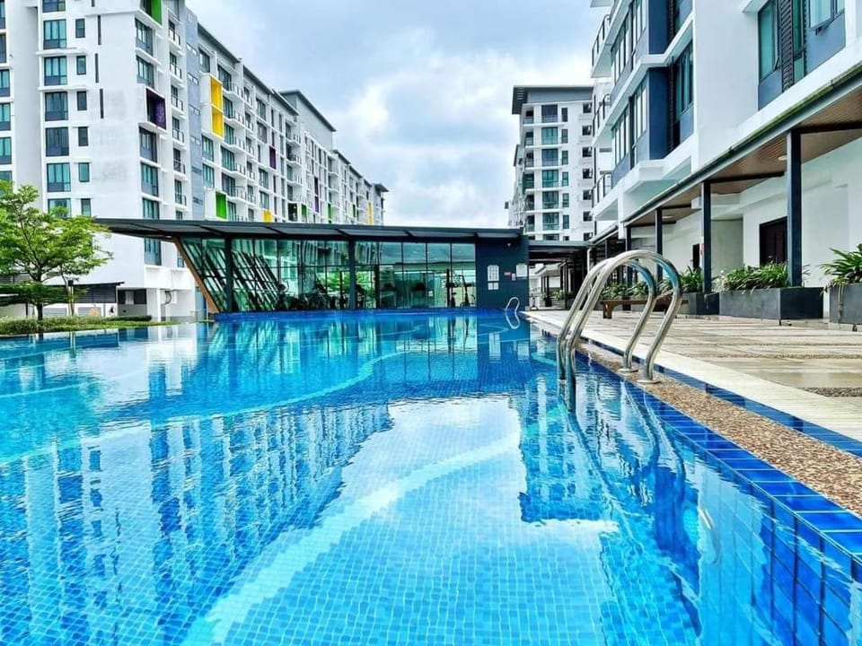 Pool view, Swimming pool