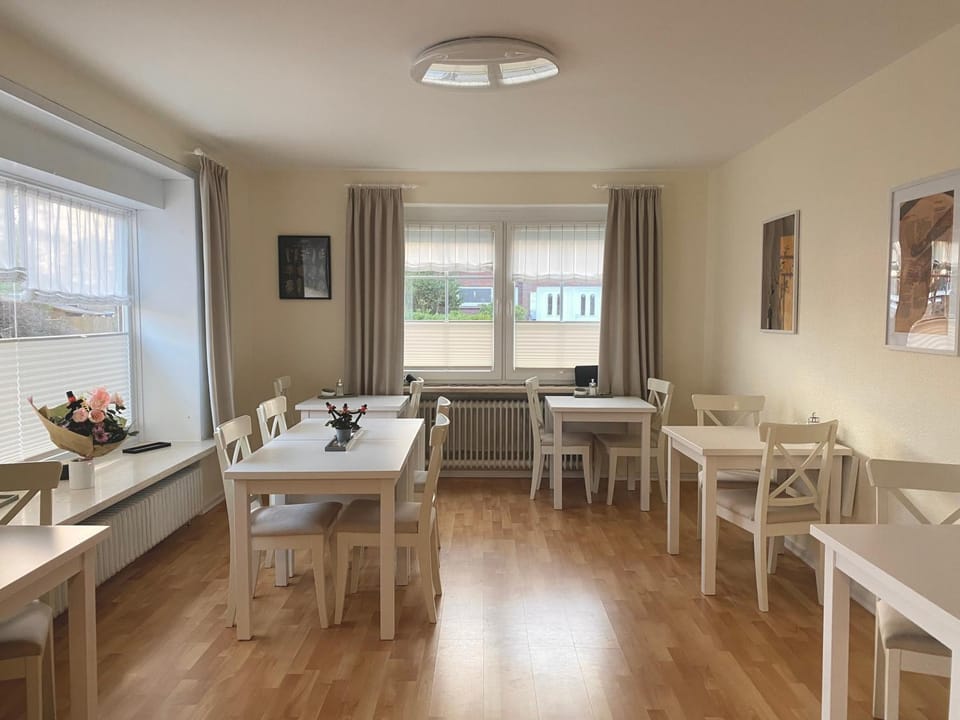 Pension Taro Bed and Breakfast in Norden