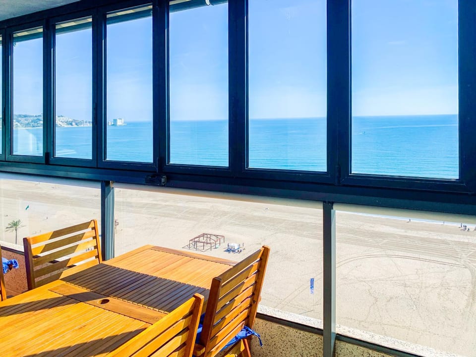 ESPACIO 15 - Primera Línea de Playa Apartment in Ribera Baixa
