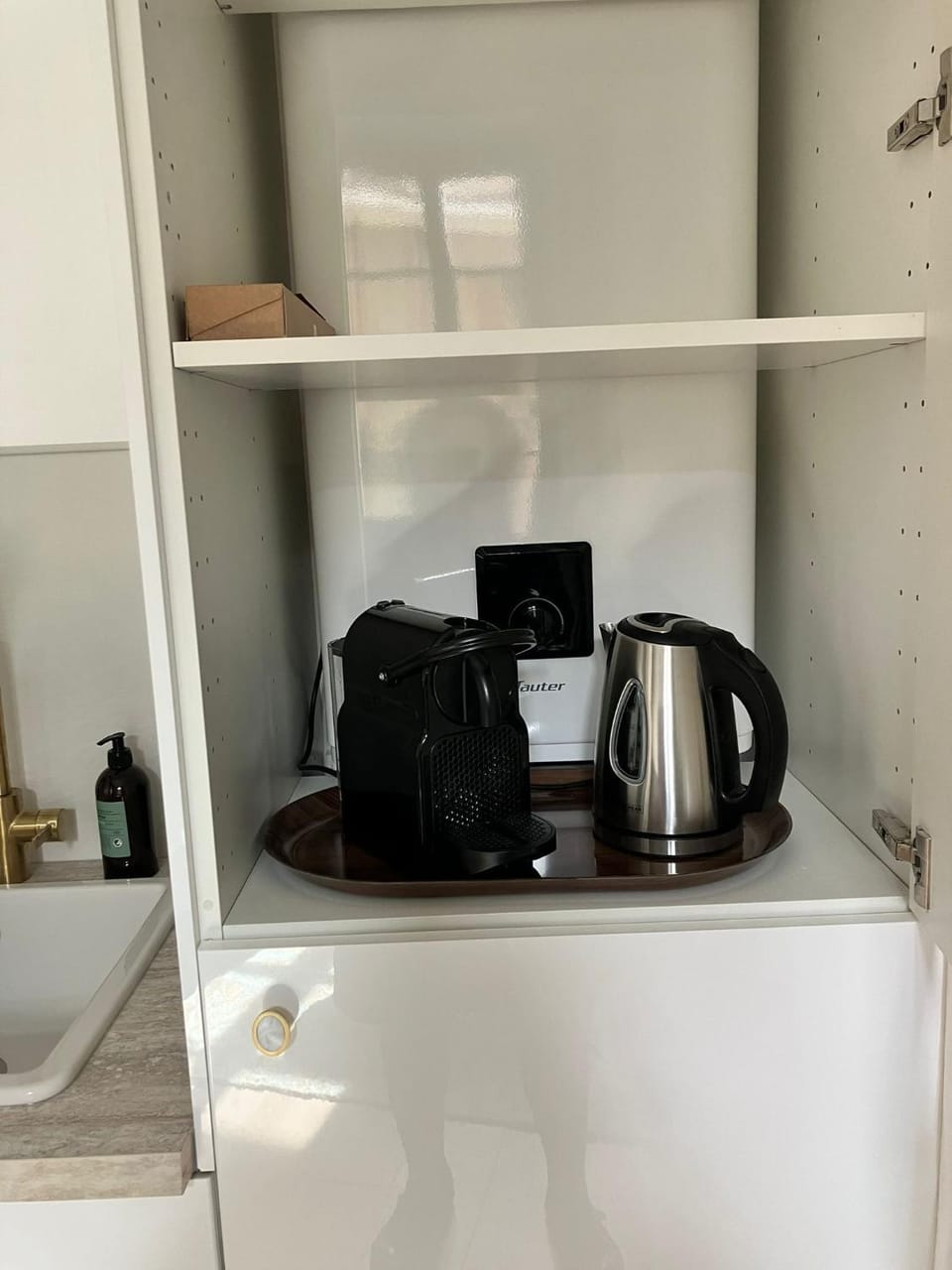 Coffee/tea facilities, minibar
