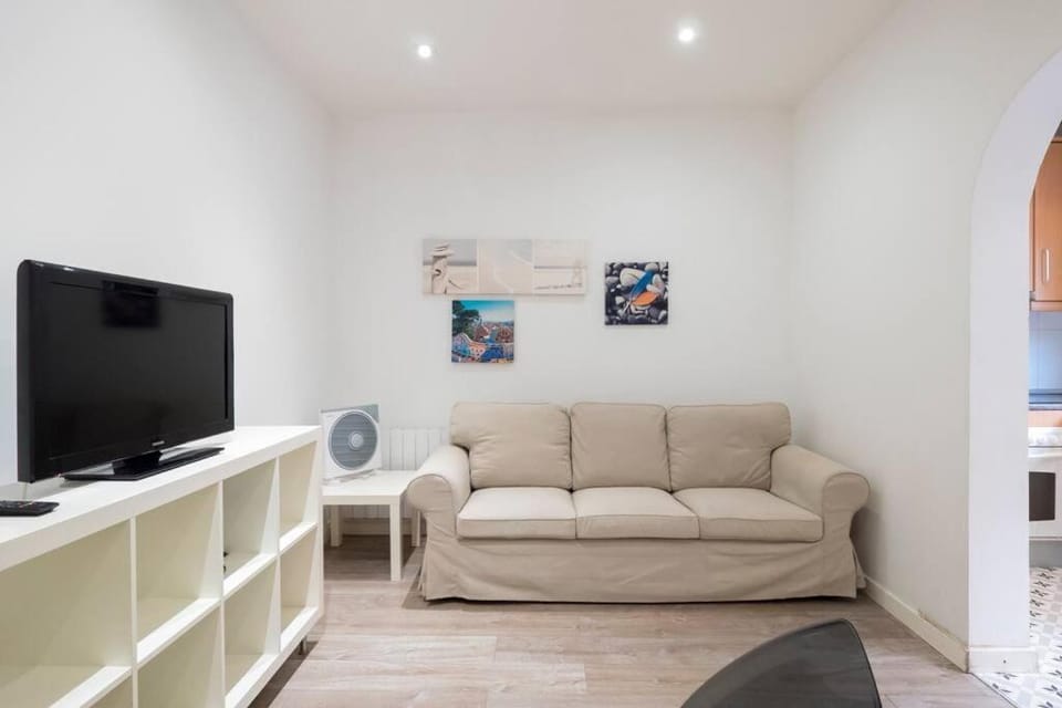 Bebarceloner Poble Nou Apartaments - 2 bedroom Apartment in Barcelona