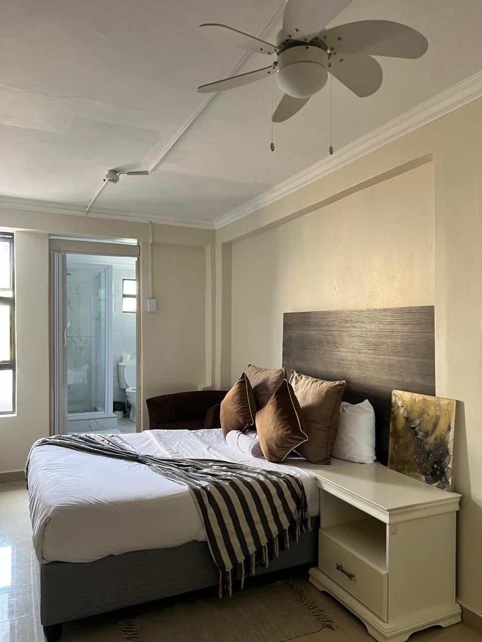 Montrose BnB Bed and Breakfast in Margate