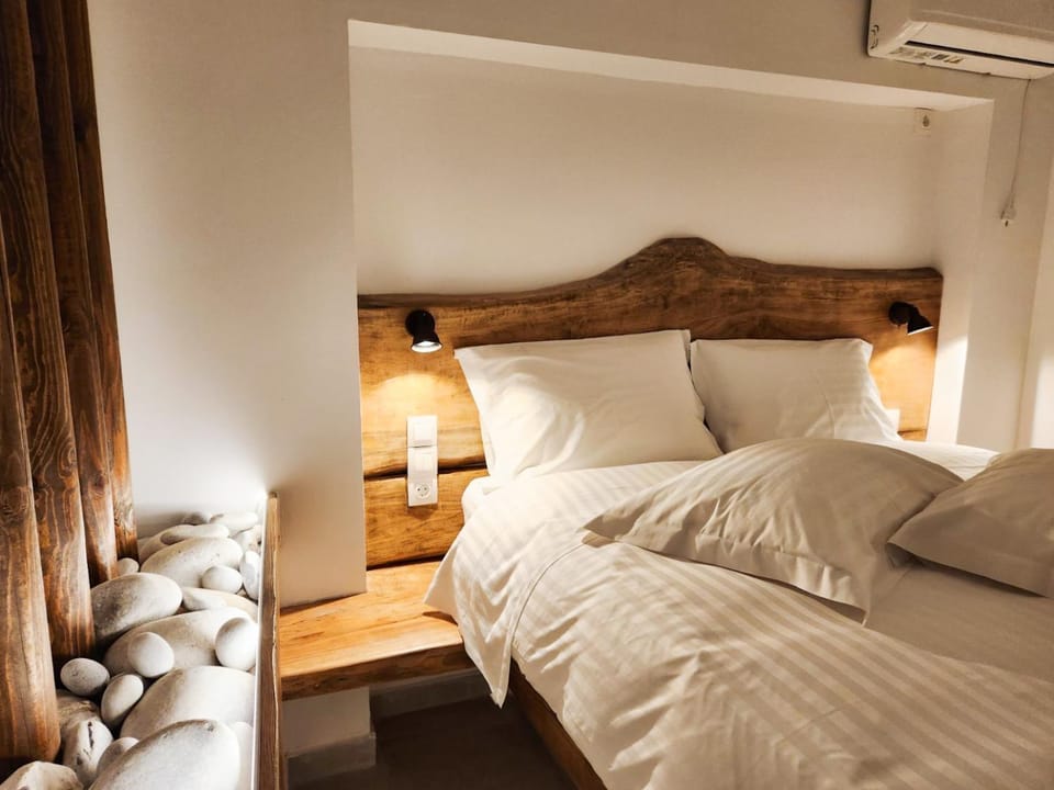 Èlia Luxury Rooms Bed and Breakfast in Peloponnese Region