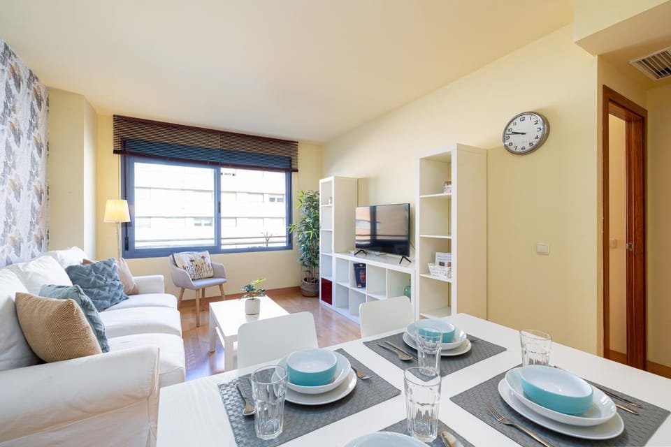 TV and multimedia, Living room, Dining area