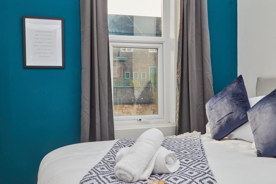 Spacious Flat Close To City Centre & St James' Apartment in Newcastle upon Tyne