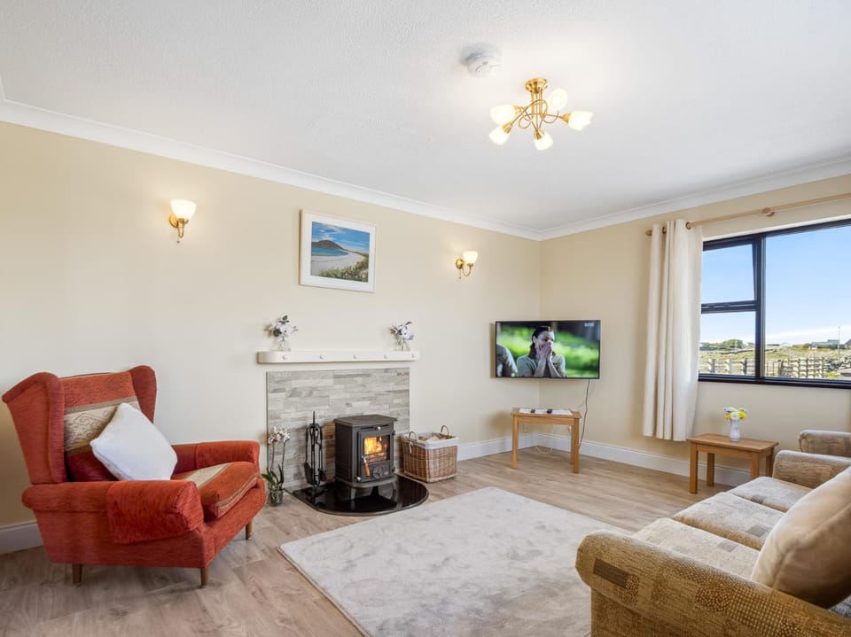 Communal lounge/ TV room, Living room