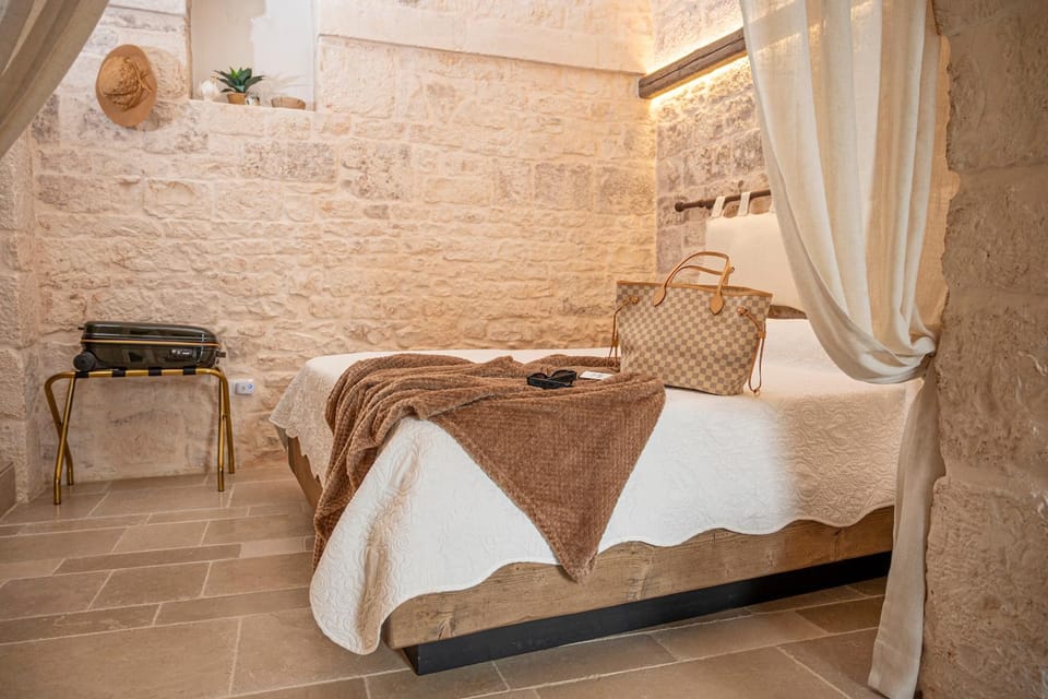Bed, Decorative detail, Bedroom