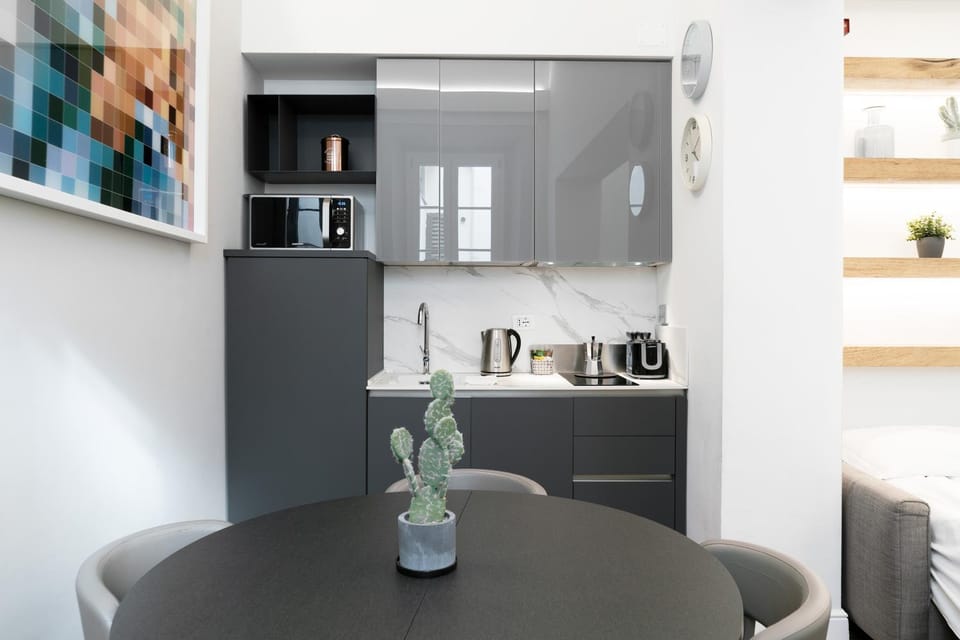 Kitchen or kitchenette