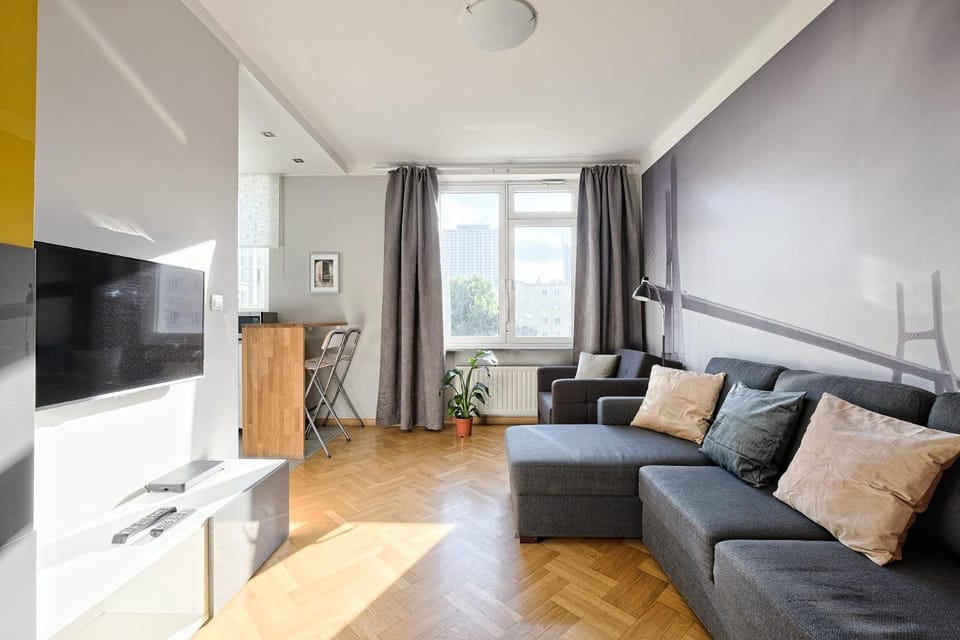 Communal lounge/ TV room, TV and multimedia, Kitchen or kitchenette, Living room, Seating area