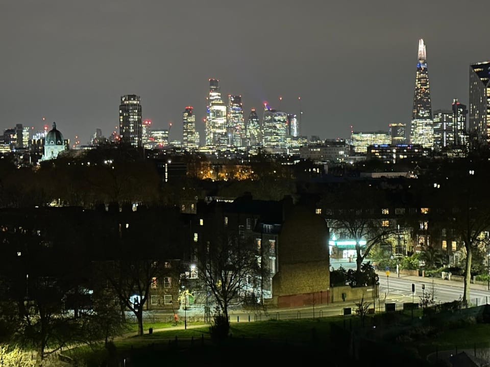 Shard room Bed and Breakfast in City of Westminster