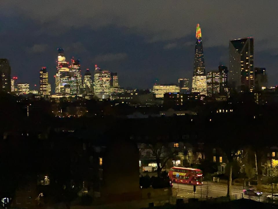 Shard room Bed and Breakfast in City of Westminster