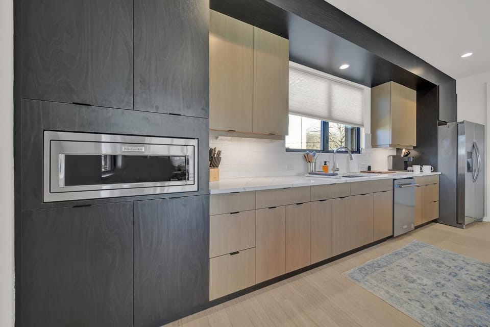 406 Katonah Amazing Location Rooftop patio views and a gym House in Charlotte