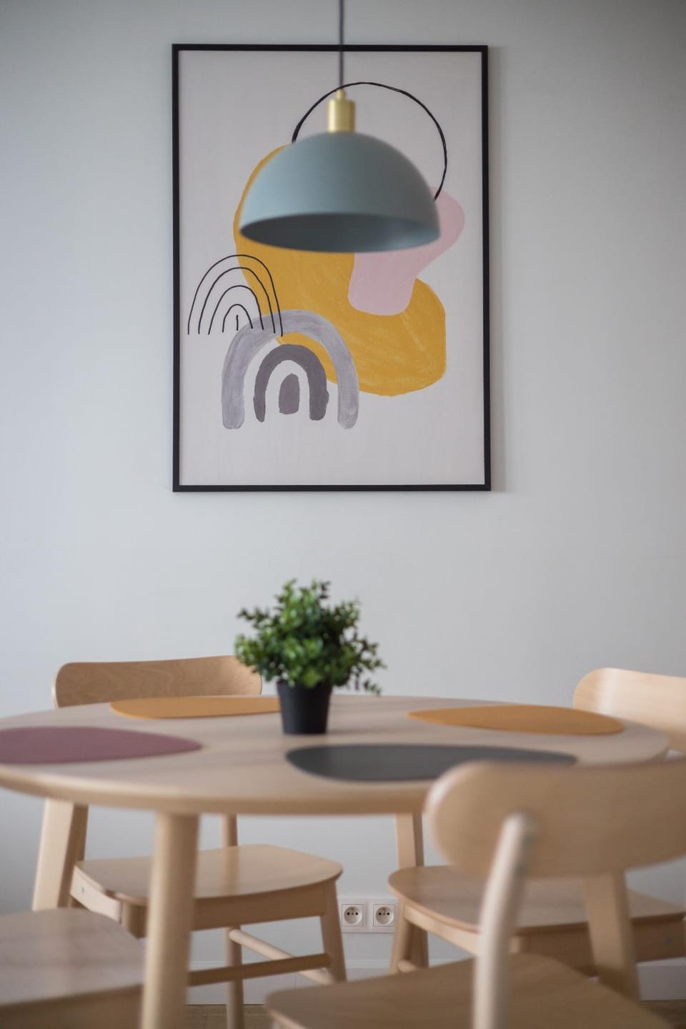 Living room, Decorative detail, Seating area, Dining area
