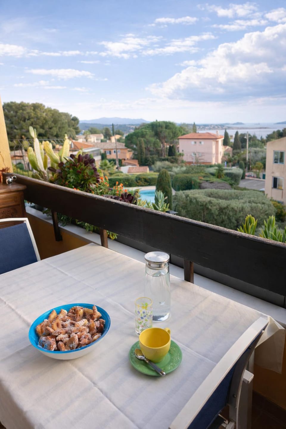 Patio, Garden view