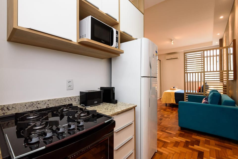Modern Studio 400m from Beach | RC 44/1004 Apartment in Rio de Janeiro