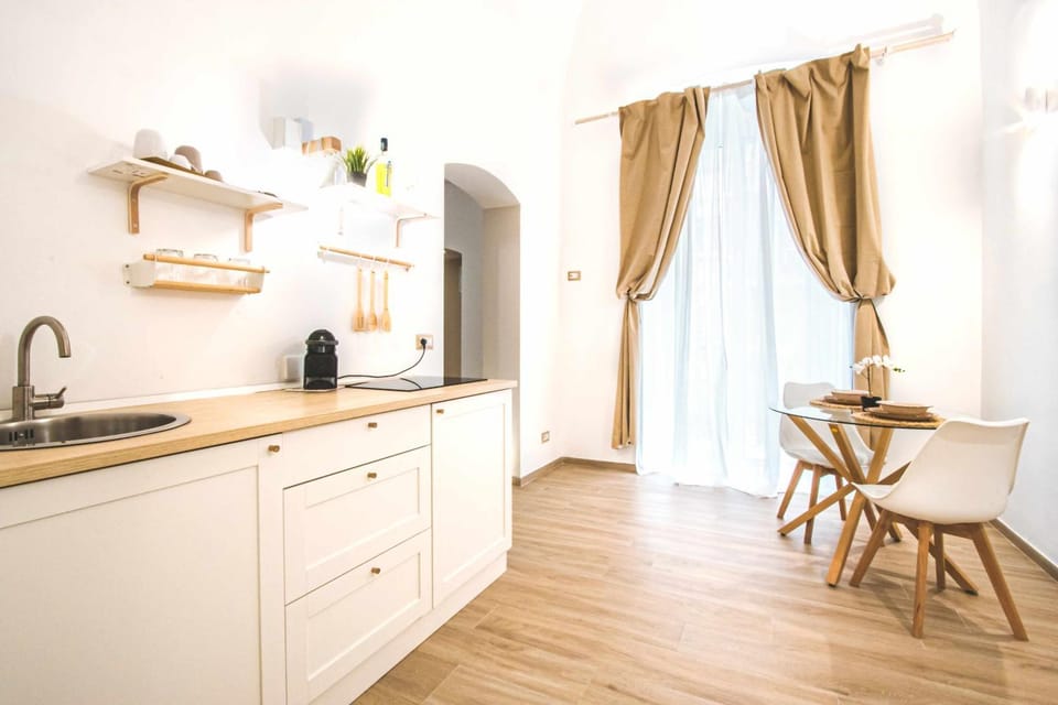 Cas358 Luxury Suite Apartment in Bari