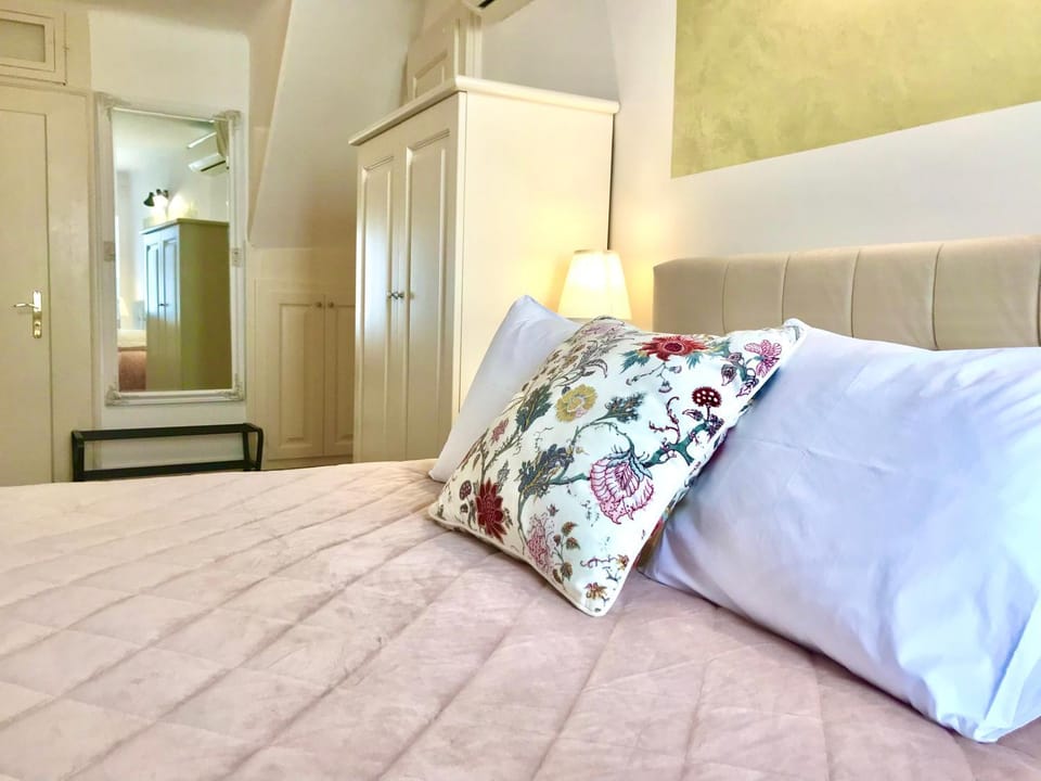 Bed, wardrobe