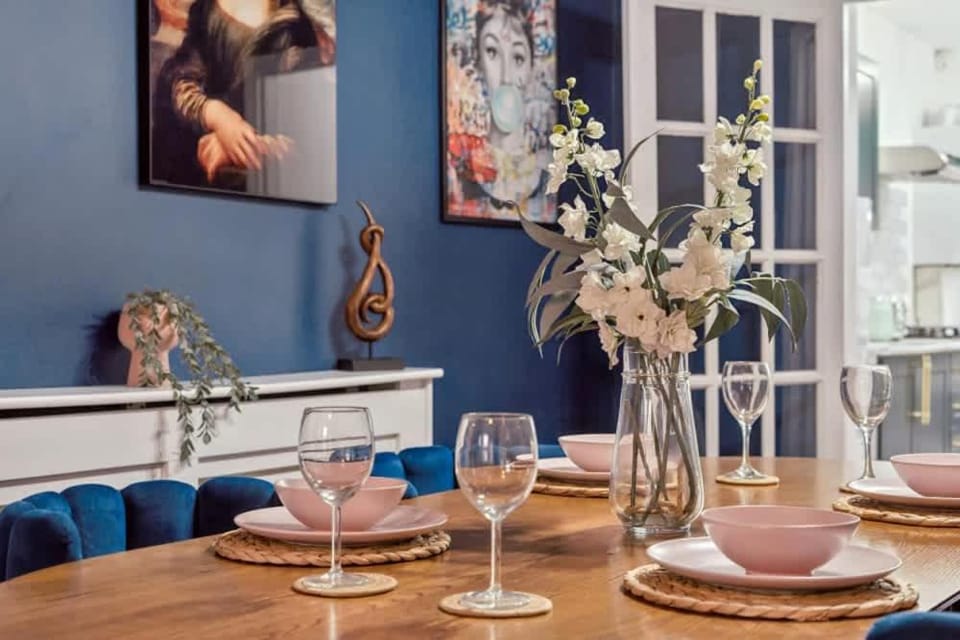 Decorative detail, Dining area