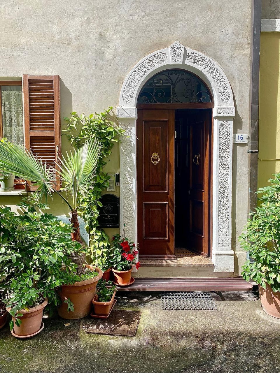 Property building, Facade/entrance, Day, Garden view
