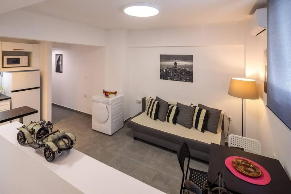 Hilton area brand new comfortable apartment Apartment in Athens
