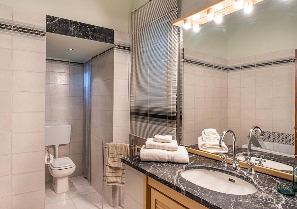 Bathroom, heating, towels