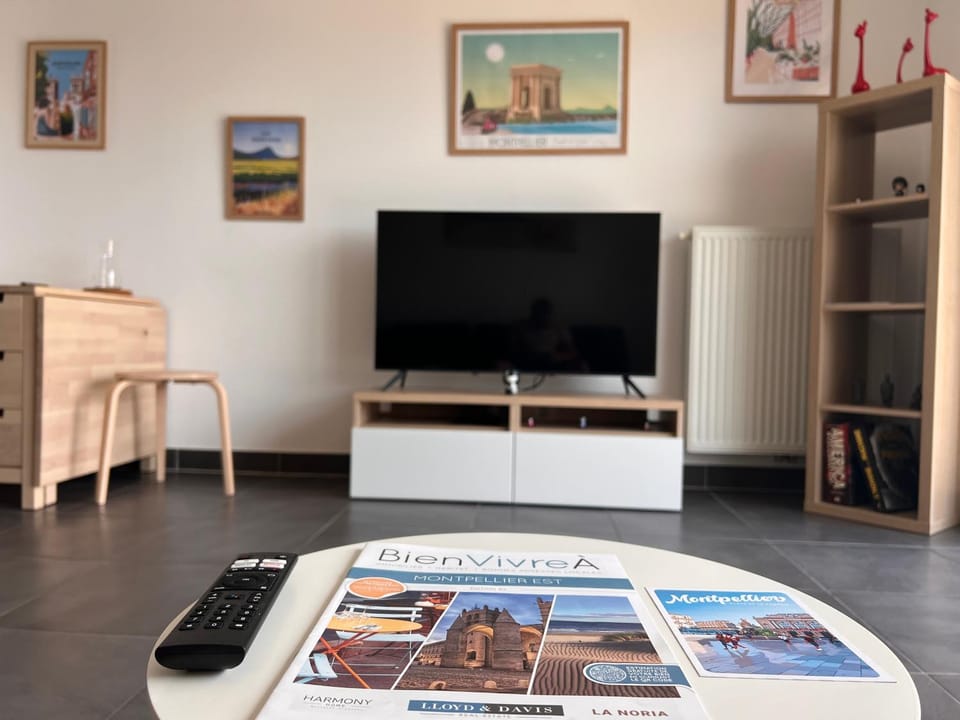 Property building, Living room