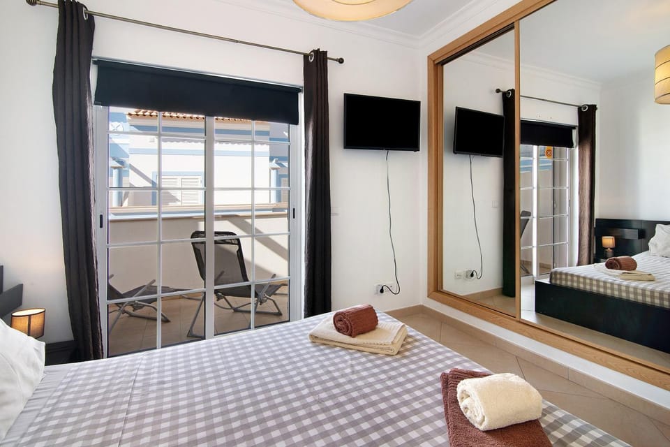 Property building, Living room, Bedroom