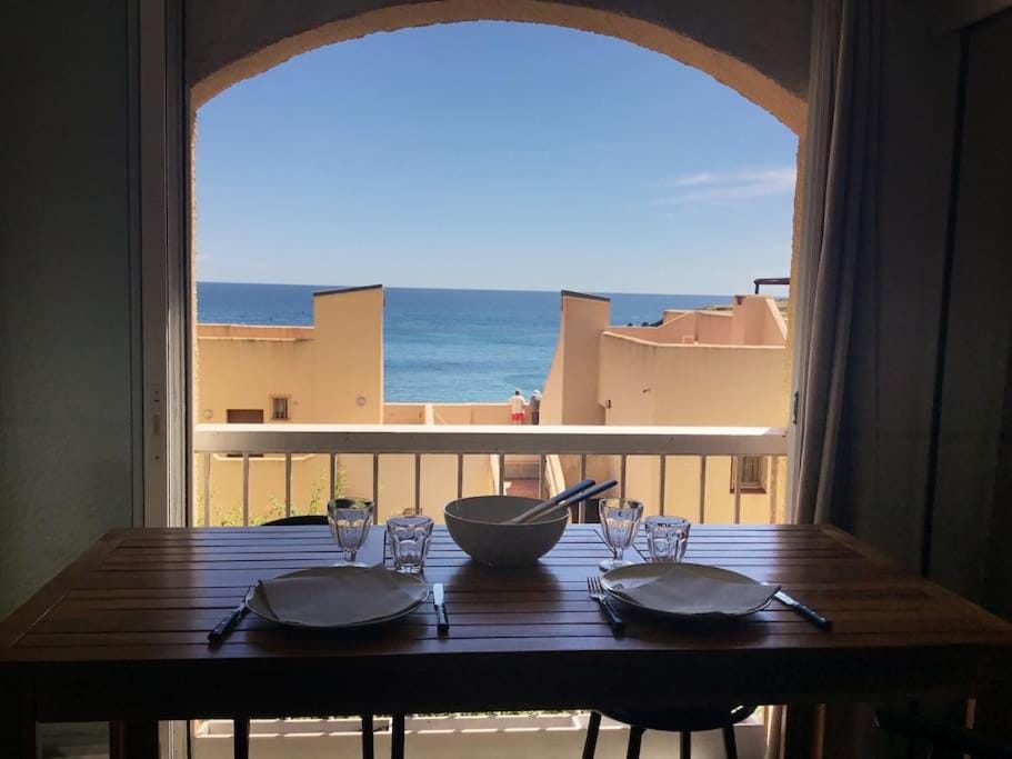 Natural landscape, View (from property/room), Dining area, Beach, Sea view