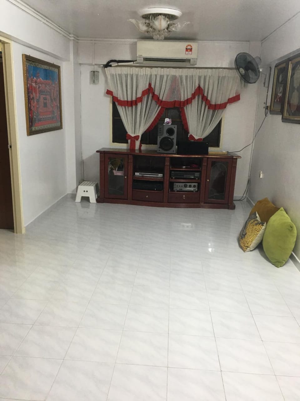 Living room, air conditioner