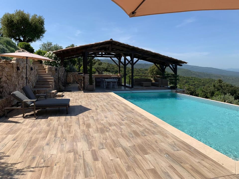 Patio, Day, Natural landscape, View (from property/room), Balcony/Terrace, Mountain view, Pool view, Swimming pool, sunbed