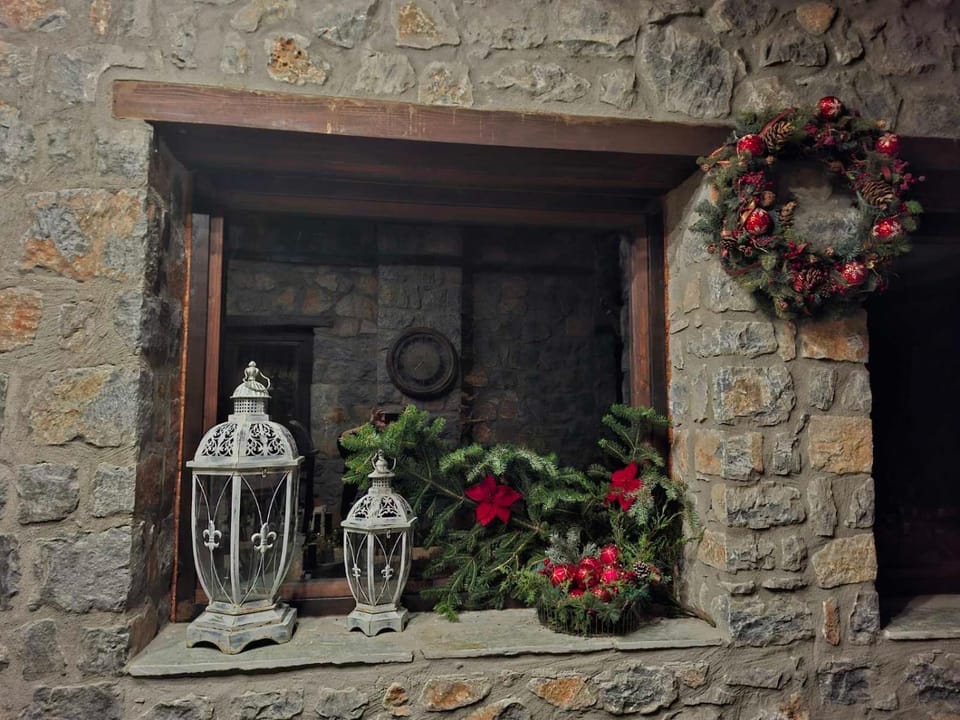 Blessings Chalet στον Παλαιό Άγιο Αθανάσιο με Τζάκι, Barbeque, μεγάλη αυλή και υπέροχη θέα Chalet in Decentralized Administration of Macedonia and Thrace