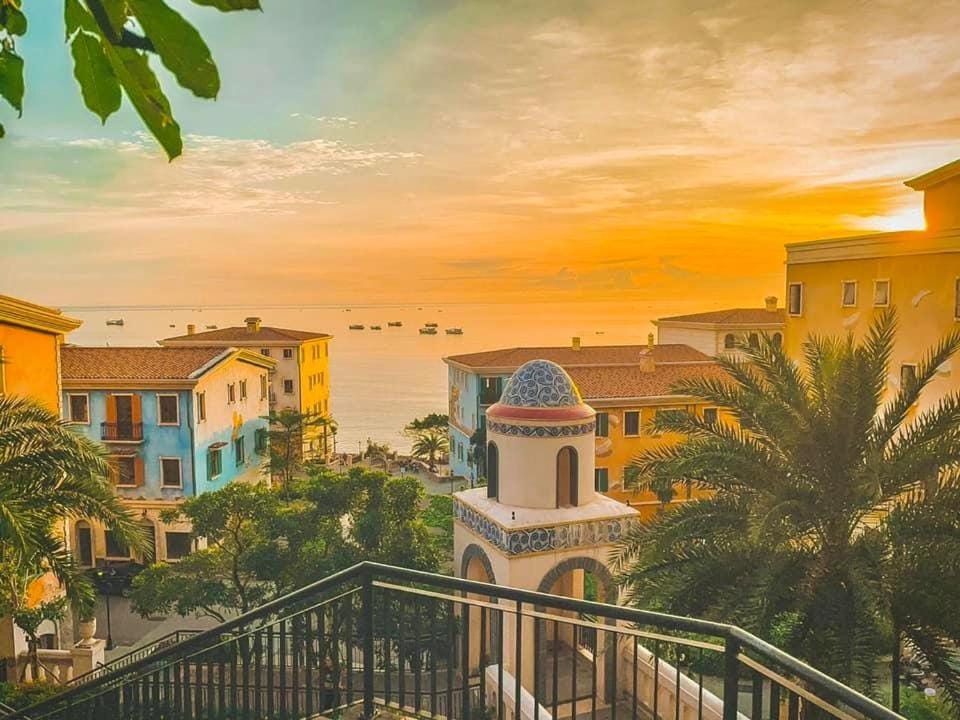 Sea Sunset Hotel Phu Quoc - Welcome to a mixing world of friends Hotel in Phu Quoc