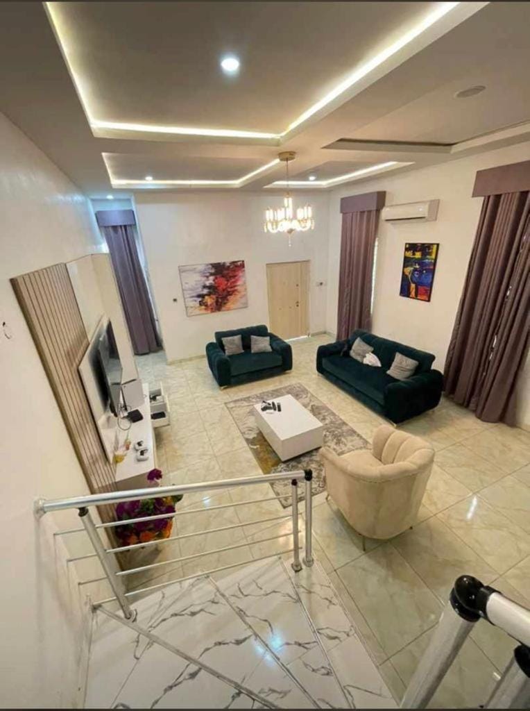 Jilles apartments -4bedroomduplex24hrlight&security House in Lagos, Nigeria