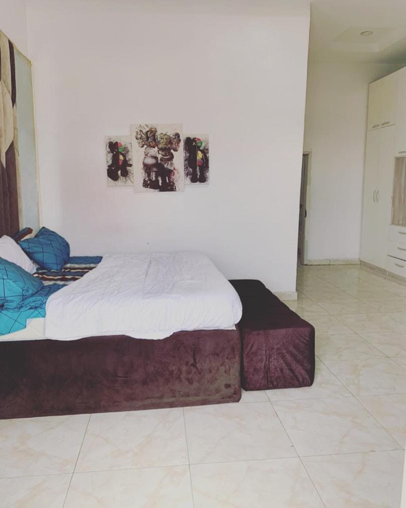 Jilles apartments -4bedroomduplex24hrlight&security House in Lagos, Nigeria
