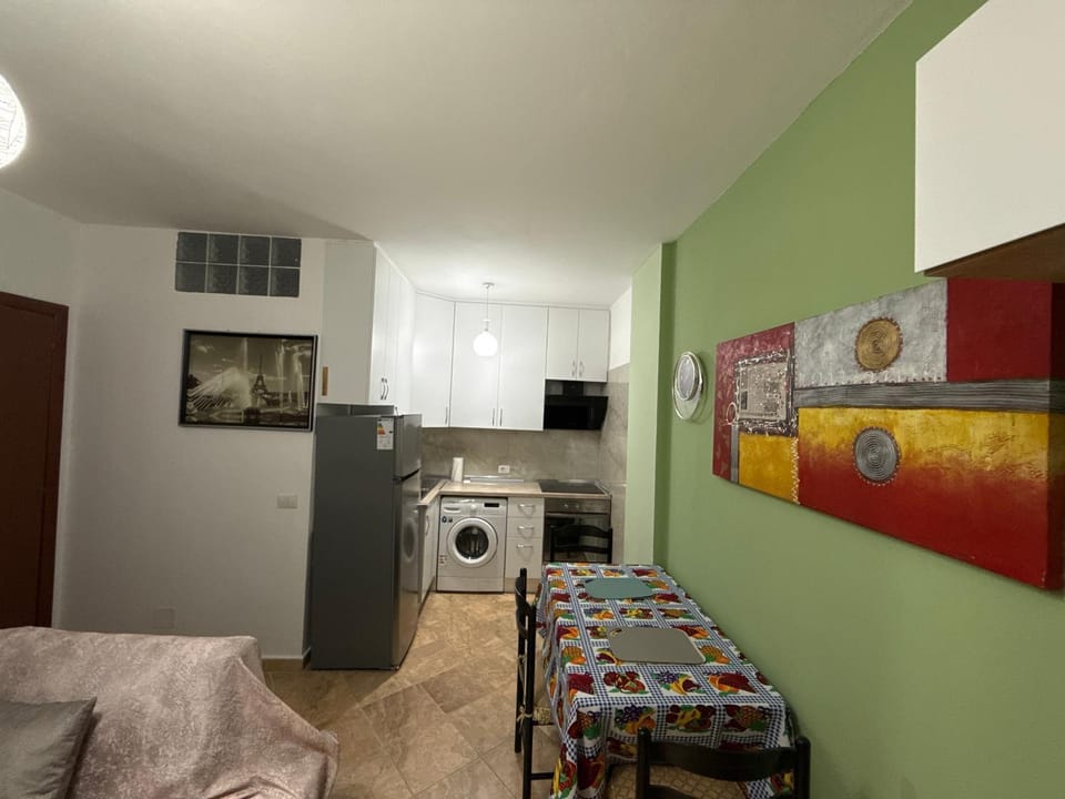 Apartament 1+1 Golem Apartment in Tirana County, Albania