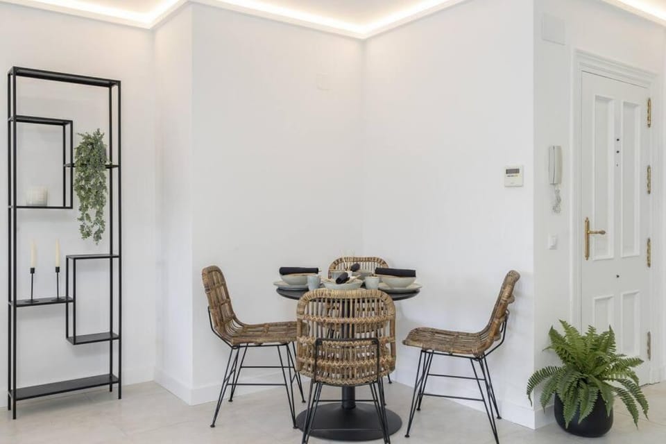 Sunny 3BDR penthouse @Benahavis golf area Apartment in Marbella